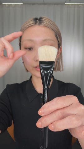 GIFT BOX 〈ファンデーション コンフィデント フィックス