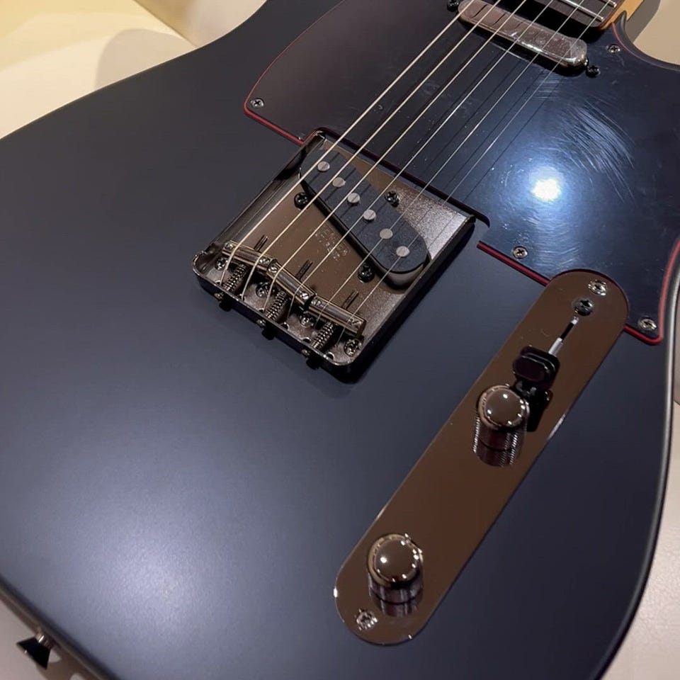 Made in Japan Limited Hybrid II Telecaster Noir /Black/Rosewood
