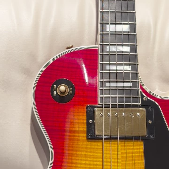 Les Paul Custom Figured Top Cheery Sunburst 2004: エレキギター