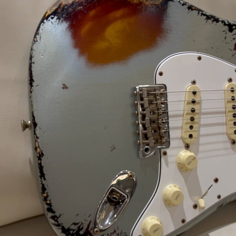 マルチレイヤーレリック ストラトキャスター 50s ストラトキャスター