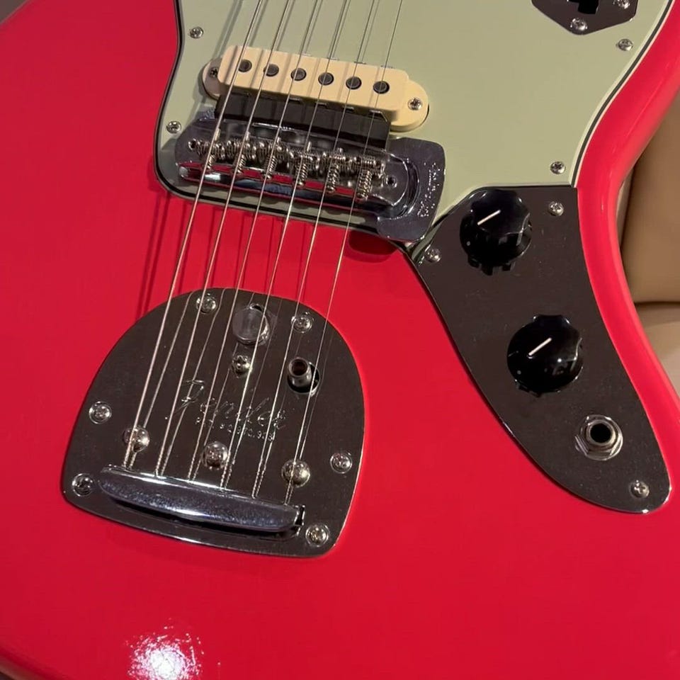 1962 Jaguar Deluxe Closet Classic Matching Head/Fiesta Red: エレキ