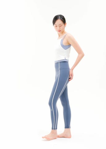 LAVA  SUKALA レギンス　黒　新品未開封　Mサイズ SUKALA レギンス Мサイズ 新品・未使用 LAVA - メルカリ