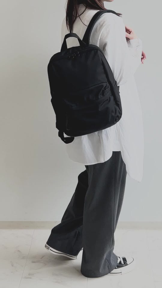 World Traveler／ワールドトラベラー ミラ リュックサック 17533(01