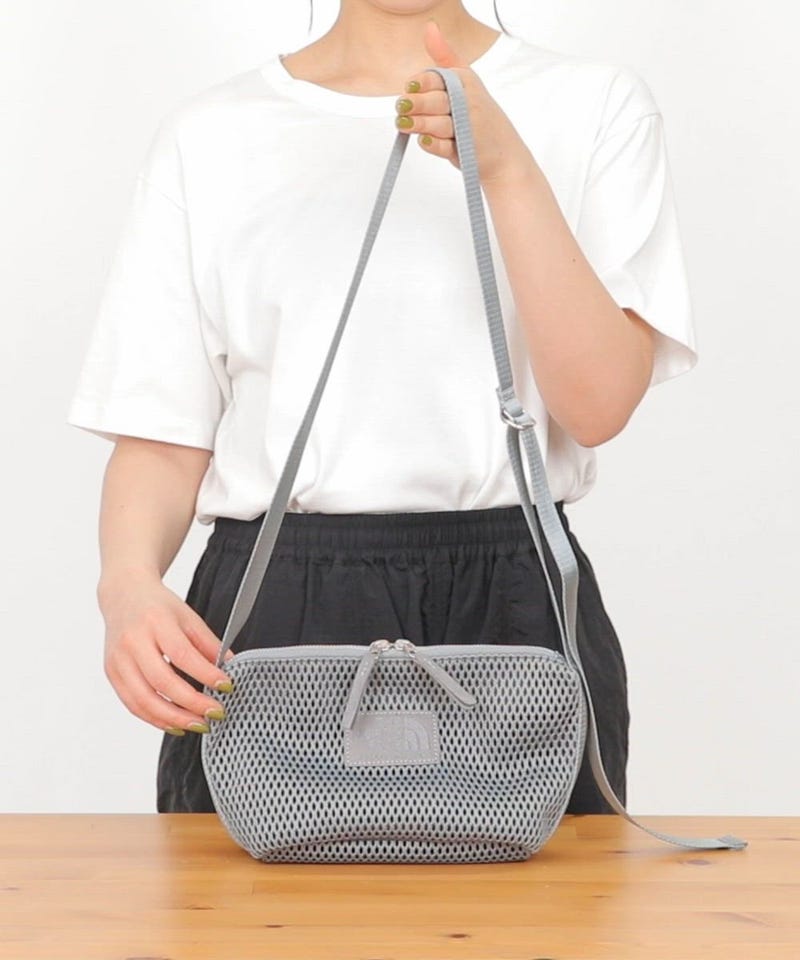 THE NORTH FACE ノベルティ　スプラッシュショート　XL 未使用品 THE NORTH FACE PURPLE LABEL/Mesh Field Small Shoulder Bag｜Daytona
