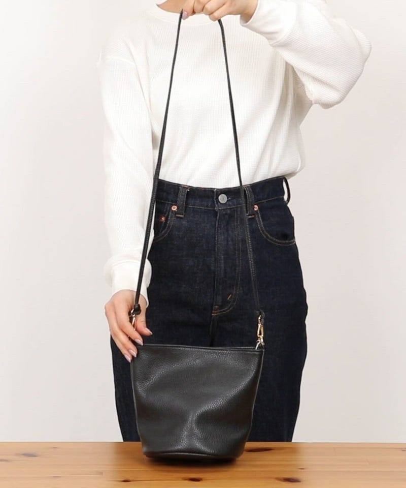 AULENTTI/別注 2WAY チェーンショルダーバケツ型バッグ｜Daytona Park