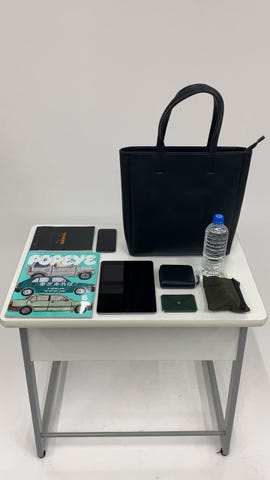 SHIPS: スマート レザー ヴァーティカル トートバッグ｜ SHIPS 公式サイト