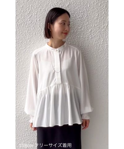 WEB限定】〈手洗い可能〉ドット 花柄 袖 シャーリング ブラウス
