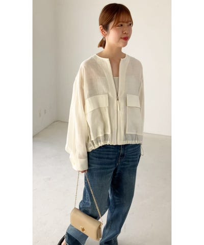 新品✨アンタイトル シャイニーキュプラドロストノーカラーブルゾン カーキ 2 quaranciel:〈手洗い可能〉リネン ミックス ノーカラー ドロスト
