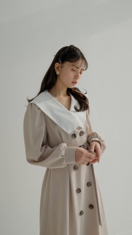 CYCLAS ストレッチ ノーカラー フレア ベルト付き ロング