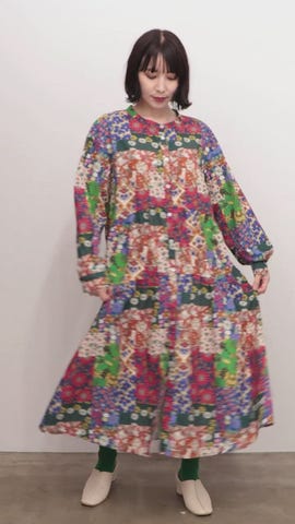 ワンダフルワールド 幼き 水色 小バラ柄 パッチワーク使いワンピース  